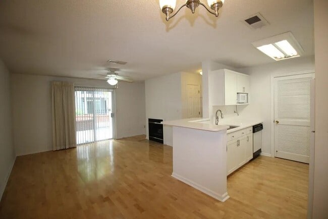 Primary Photo - 620 Granville Ct