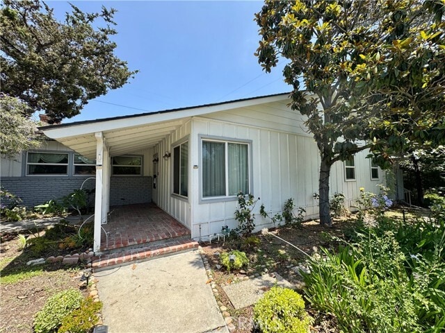 Building Photo - 3030 San Juan Dr