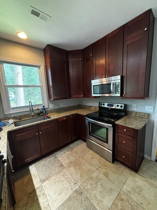 Building Photo - 3613 Elkton Dr