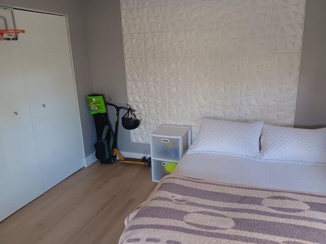 Building Photo - 13155 Chadwick Ct