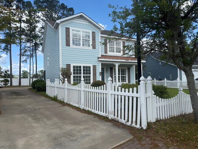 Building Photo - 131 Gallery Way