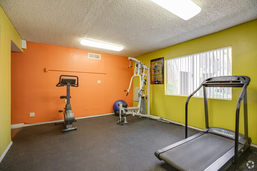 Building Photo - Sonoran Palms