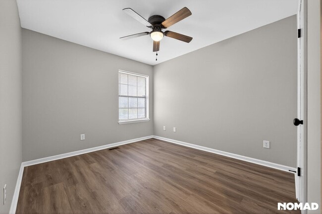 Building Photo - 4232 5th Ave S