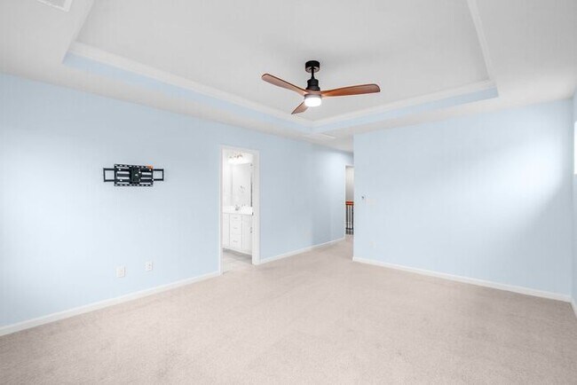 Building Photo - Modern Comfort, Effortless Living & Unbeatable Convenience in Northfield Crossing 3BR/2.5BA, 2 Ca...