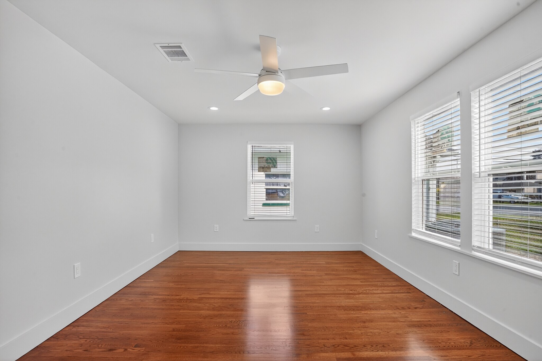 Building Photo - 2825 Cherry St