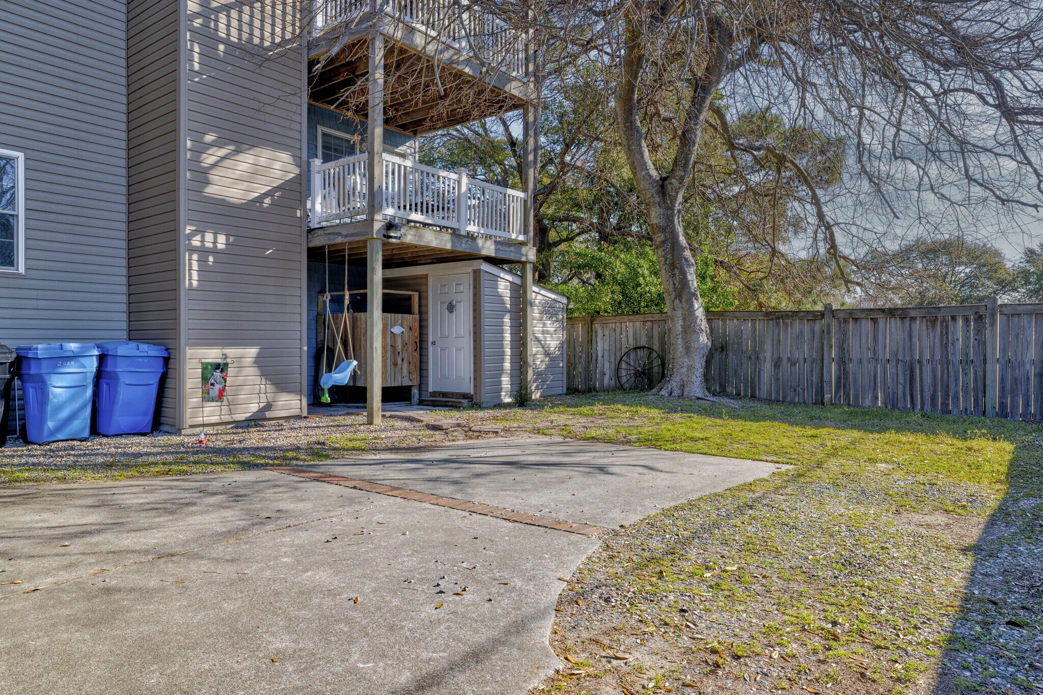 Building Photo - 208 56th St