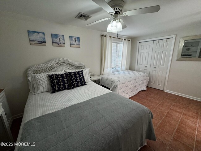 Building Photo - 106 Surf Dr