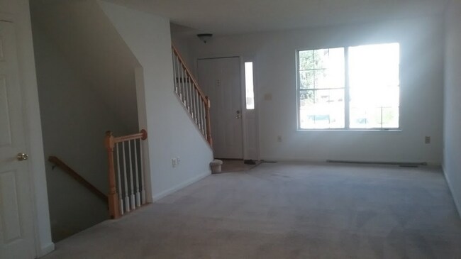 Building Photo - 7984 Copperfield Way