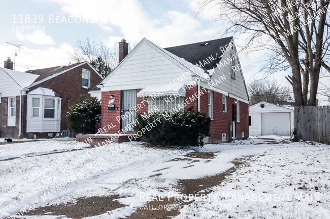 Building Photo - Charming Detroit Home with Spacious Interi...