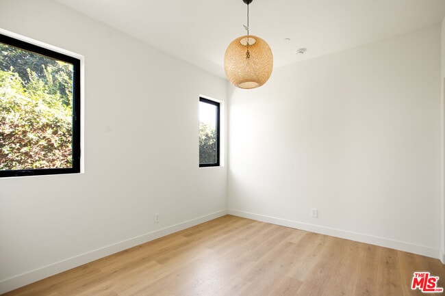 Building Photo - 2671 Benedict St