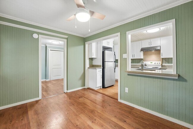 Building Photo - 21567 Starrett Hill Dr