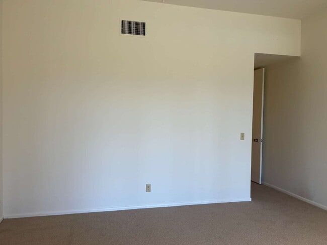 Building Photo - Indian Wells CC  For Rent!