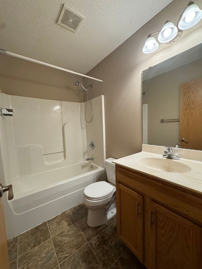 Building Photo - Move in August 8, 2025, and get August ren...