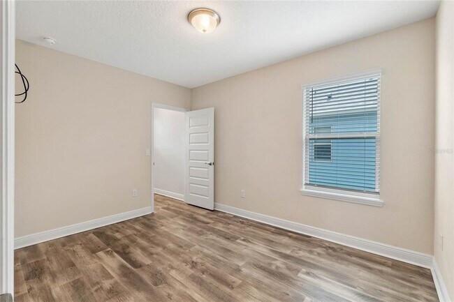 Building Photo - 16771 Oakboro St