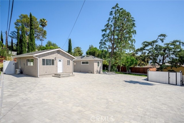 Building Photo - 4924 Lowell Ave