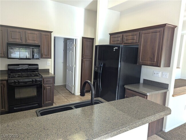 Building Photo - 2766 Hartwick Ln