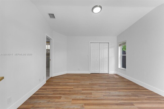 Building Photo - 8113 SW 157th Ct
