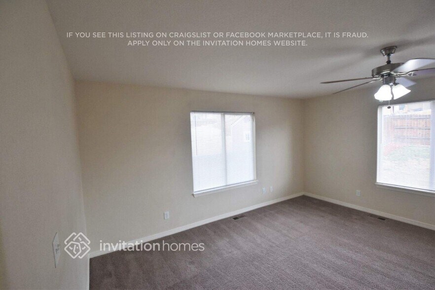 Building Photo - 9242 Waters Edge Dr