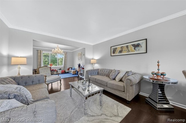 Building Photo - 30118 Kingsway Dr