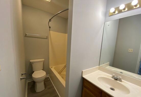 Building Photo - 216 Amy Ct