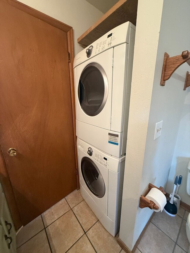 Building Photo - 1BD/1BA Steamboat Mountain Furnished Rental