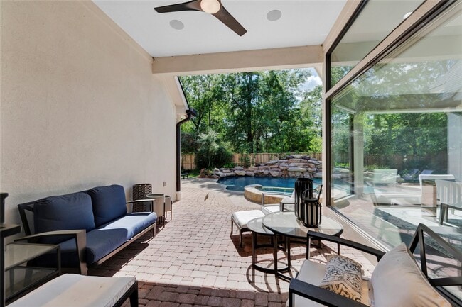 Building Photo - 19 Acorn Cluster Ct