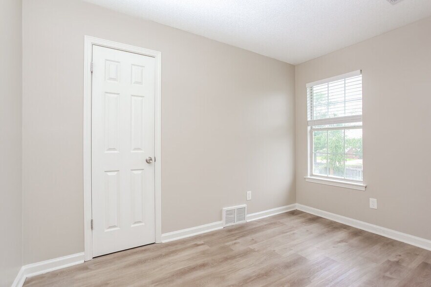 Building Photo - 6722 Finch Rd