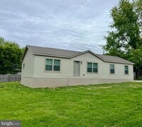 Building Photo - 25 2nd Ave