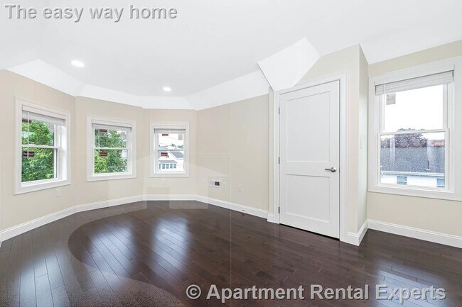 Building Photo - 77 Winchester St