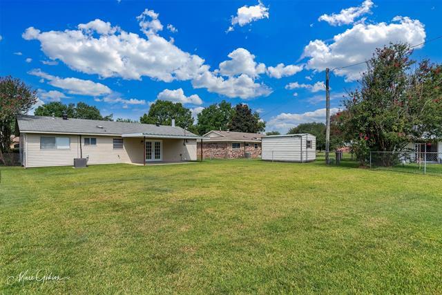 Building Photo - 3425 Ponderosa Dr