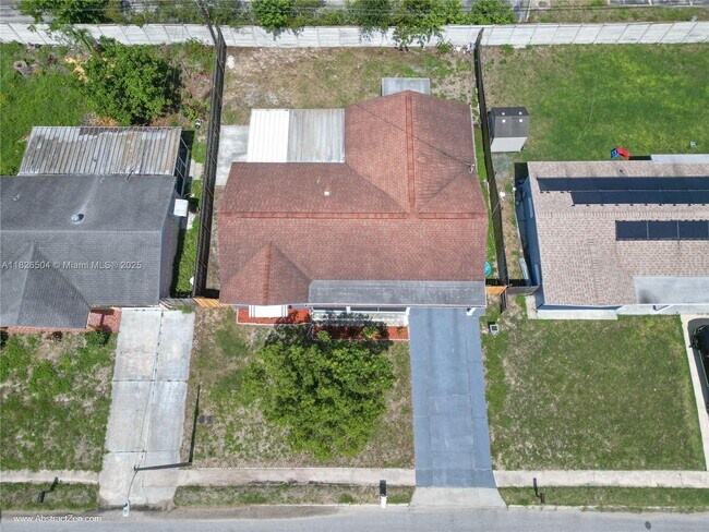 Building Photo - 3421 Cantrell