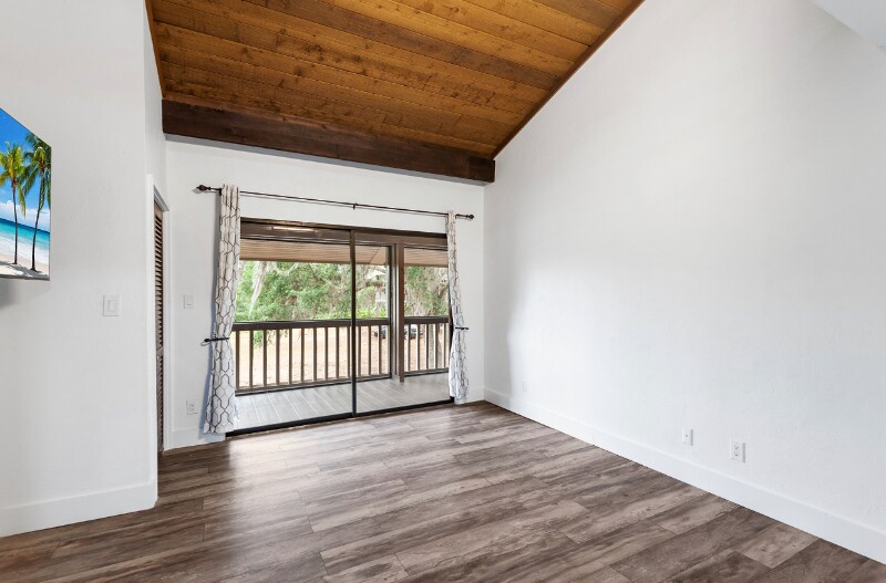 Building Photo - 2045 Corner Lake Dr