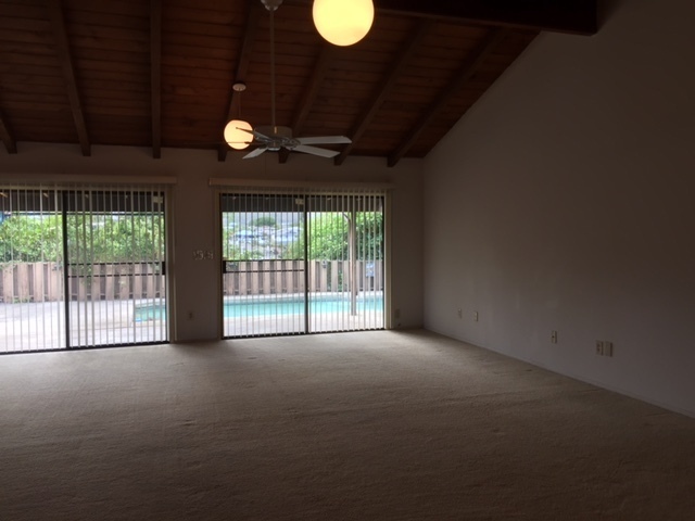 Building Photo - 3 bedroom home with swimming pool - Kailua