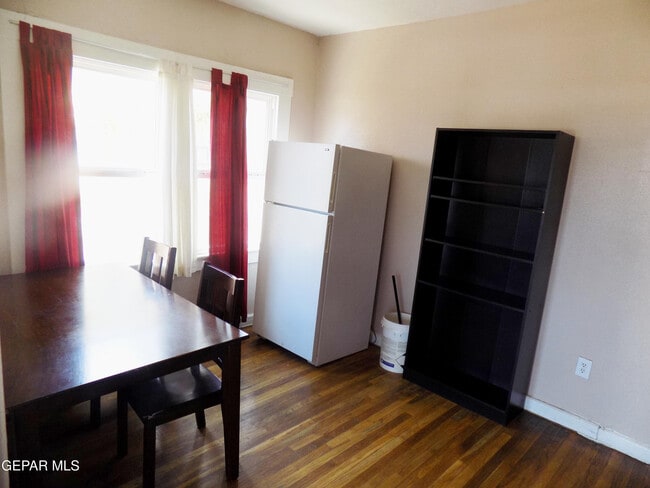 Building Photo - 3609 Sacramento Ave