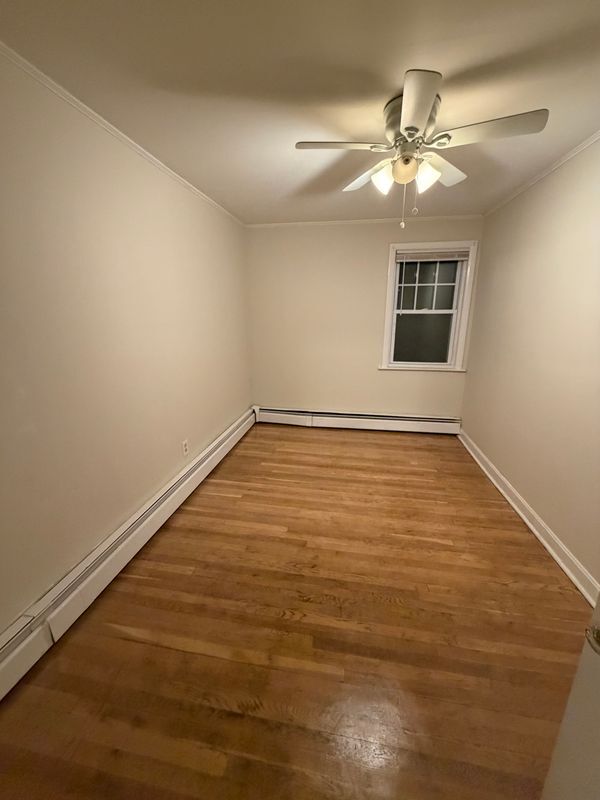 Building Photo - 28 1/2 Grove Street, #2