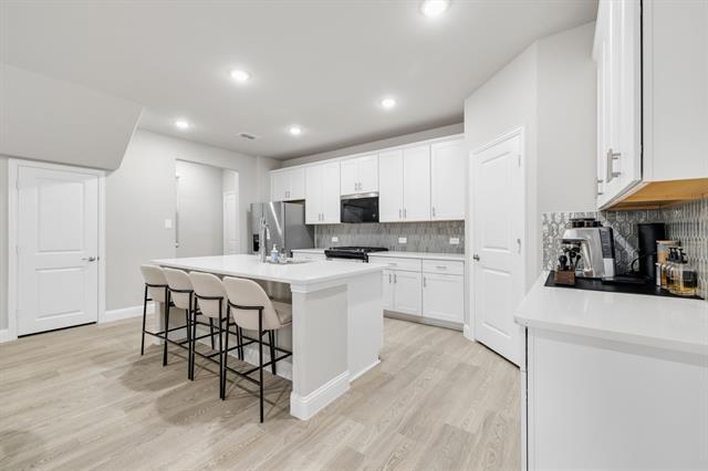 Building Photo - 2724 Big Bend Mews