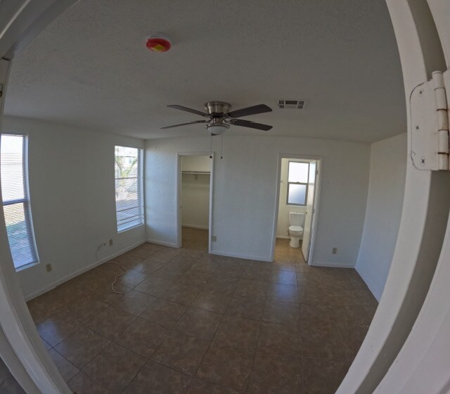 Building Photo - 3712 W Charter Oak Rd