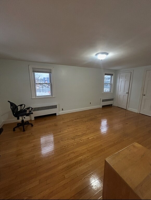 Building Photo - 632 W Roxbury Pkwy