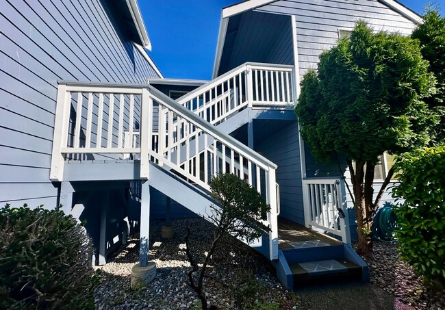 Building Photo - 31080 State Rte 20