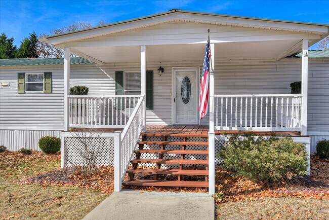 Building Photo - 892 W Five Notch Rd