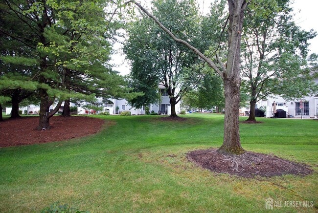 Building Photo - 9 Sandpiper Dr