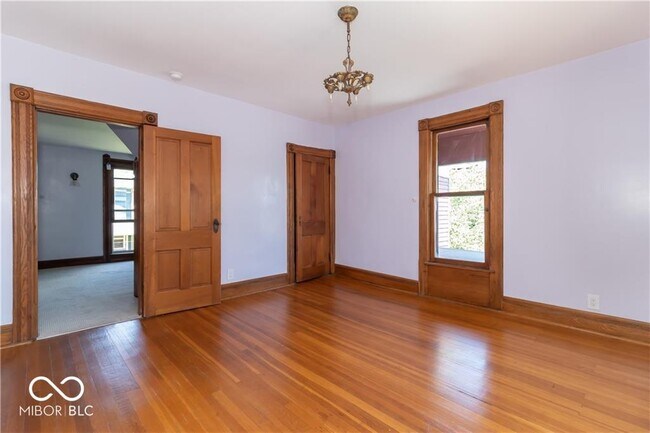 Building Photo - 404 N State St