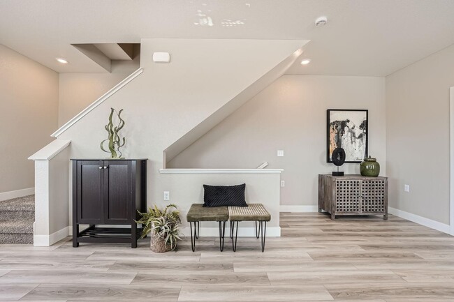 Building Photo - 2502 Colt Wy