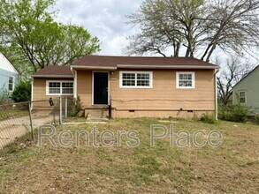 Building Photo - 229 East 28th St N