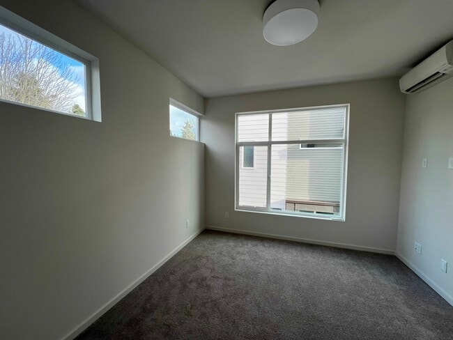 Building Photo - 3629 1st Ave NW