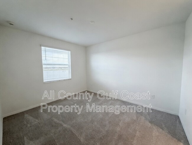 Building Photo - 19140 Scallop Lp