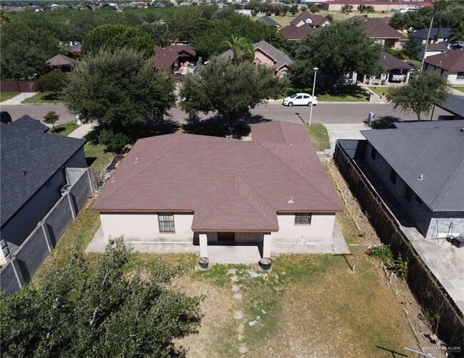 Building Photo - 301 Jessica Jane Ave