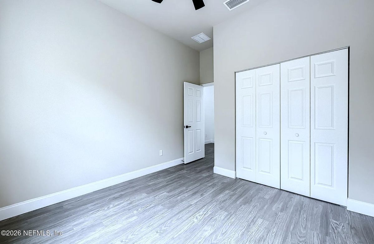 Building Photo - 5395 Heckscher Dr