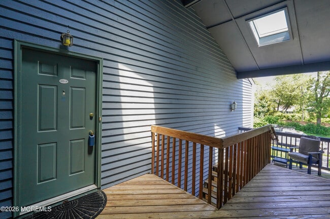 Building Photo - 105 Mt Ln