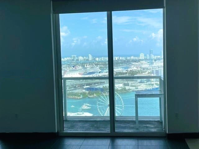 Building Photo - 253 NE 2nd St